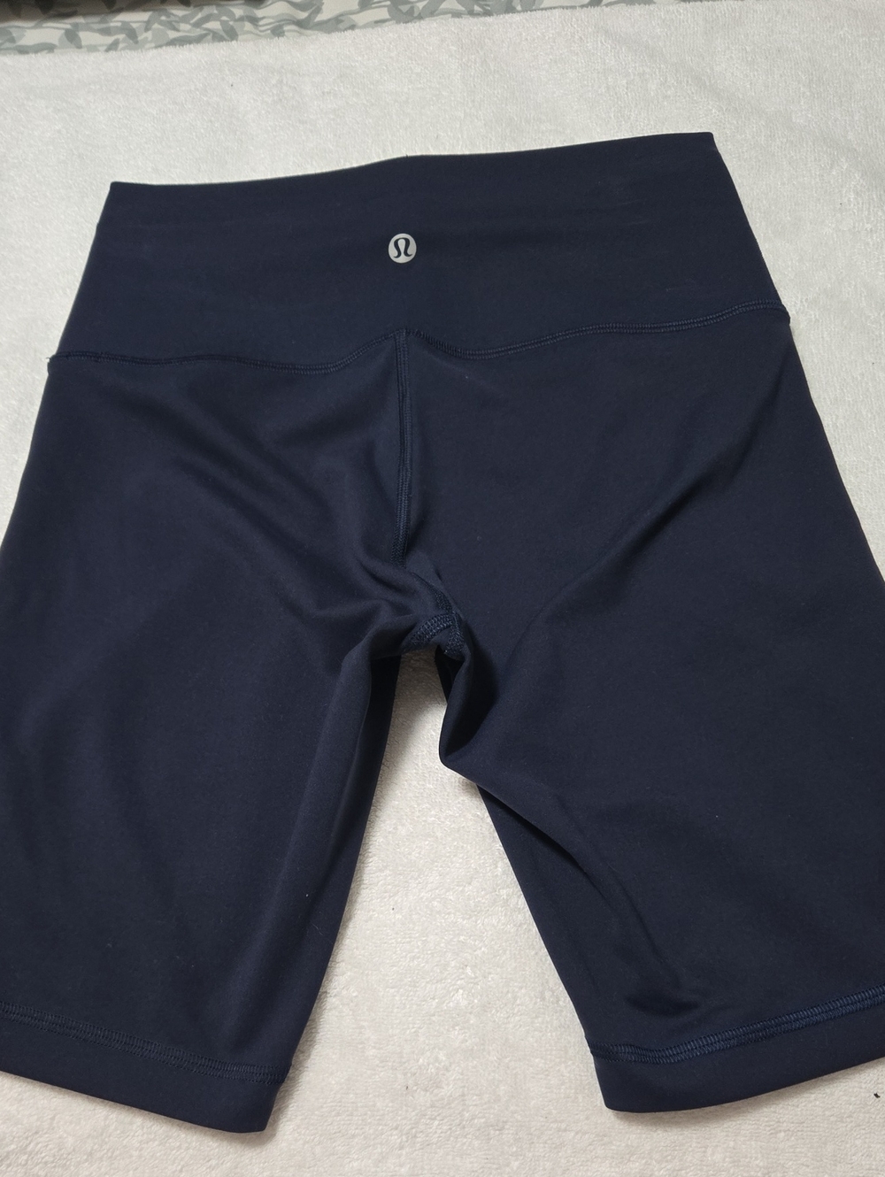 LULULEMON Navy 8" Shorts, Size 6